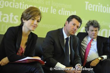 Christian Estrosi et Borloo, conference de presse sur la voiture electrique