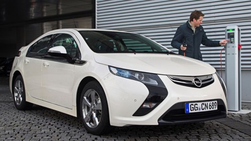 Opel Ampera (12)