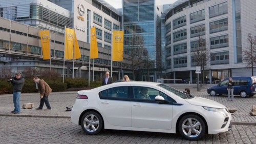 Opel Ampera (4)