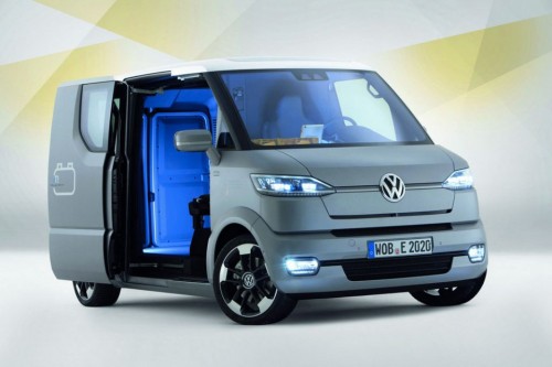 Le systeme de double-portes coulissantes automatiques sur la Volkswagen eT!