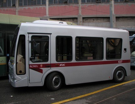 Mini bus electrique à rome, italie