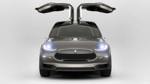 Tesla Model X portes falcon