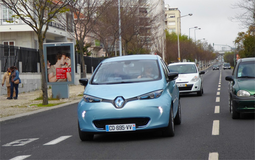 La Renault Zoe ZE dans la circulation de Lisbonne