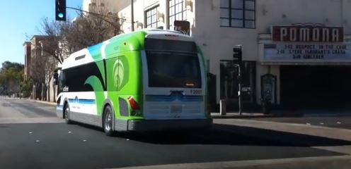 La recharge de ce bus ne prend que 10 minutes, pour une autonomie de 30 km