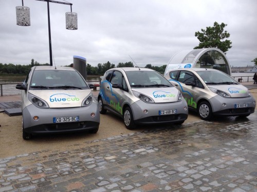 Les voitures électriques Bluecar pour Bluecub Bordeaux