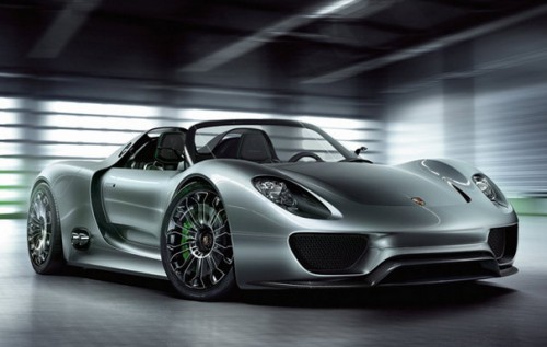 La Porsche Spyder 918 a deux moteurs électriques