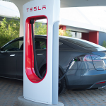 superchargeur Tesla arrive en France