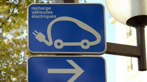 code de la route et voitures électriques