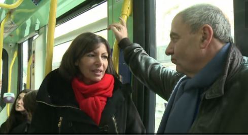 Hidalgo : les voitures électrique dans les couloirs de bus