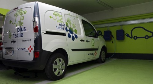 Vinci Park équipe ses parkings de bornes de recharge