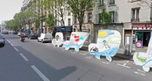 Autolib avec des dessins d'enfant