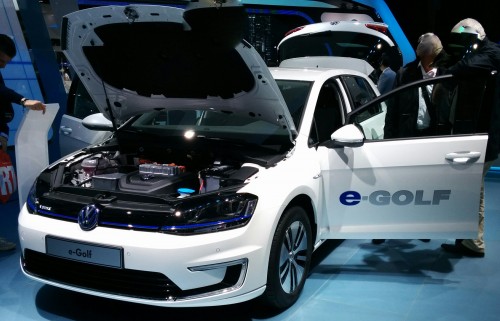 La VW Golf éle au salon de l'auto 2014ctrique