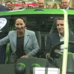 Royal et Macron annoncent un superbonus écologique pour les voitures électriques