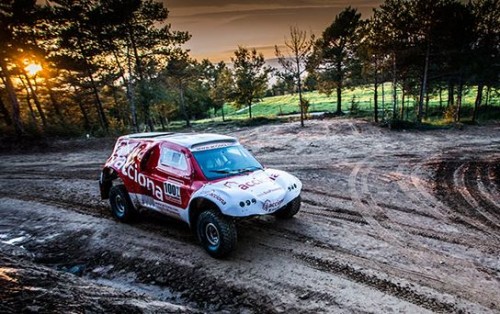 Acciona : une voiture électrique au Dakar 2015