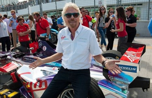 Richard Branson et la voiture électrique Virgin