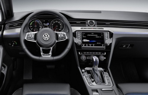 L'intérieur de la Passat hybride électrique