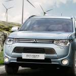 la Mitsubishi Oultander hybride electrique se vend bien